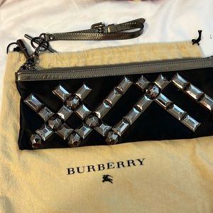 Burberry clutch